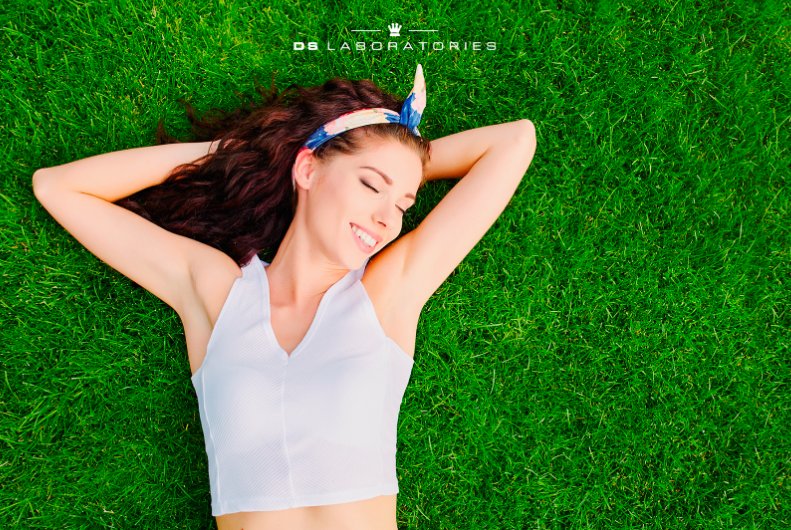 DSLabsMexico's tweet photo. Lavar tu cabello con agua templada o fría mejora la circulación sanguínea, sella la cutícula capilar y le devuelve la suavidad y elasticidad a tu cabello. Conoce la línea de cuidado capilar de DS Laboratories y mantén tu cabello saludable.
https://t.co/7qTVMxy3rq
#salud #cabello https://t.co/Qr4IB1C359