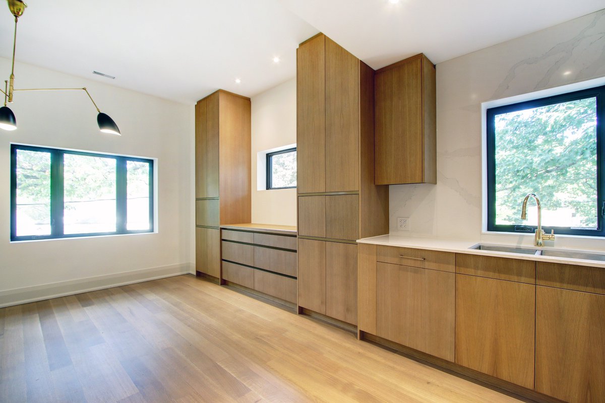 CoreAssetsRE's tweet image. The release of the Hudson Condos marks a rare opportunity to move into one of the finest neighbourhoods in the city without the huge expense of purchasing. 128 Hudson offers exceptional features &amp;amp; finishes throughout. More here: bit.ly/2NP4NWE