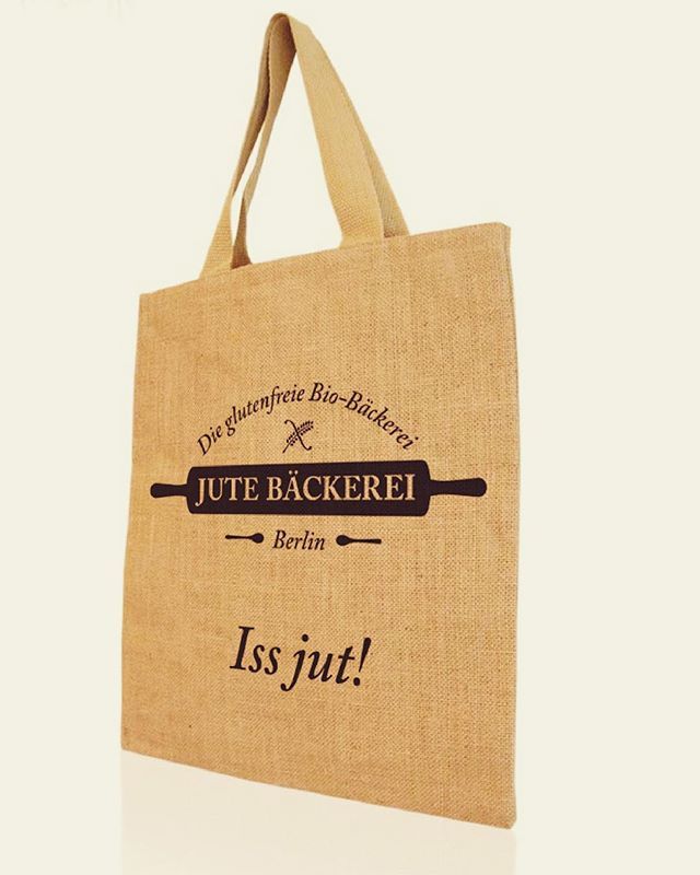 formlosberlin's tweet photo. #jutebeutel #jute #beutel #issjut #jutebäckerei #branding #corporatedesign #formlosberlin #formlos #designer #bag #jutebag #brand #corporatedesignstudio https://t.co/iSPwuDJN3q