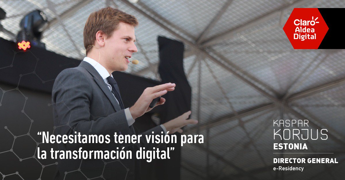 ClaroEcua's tweet photo. .@KasparKorjus de Estonia nos cuenta cómo las naciones pueden ser relevantes en la era de transformación digital. #ClaroAldeaDigital #TransformandoTuMundo https://t.co/6k22MeEGY5