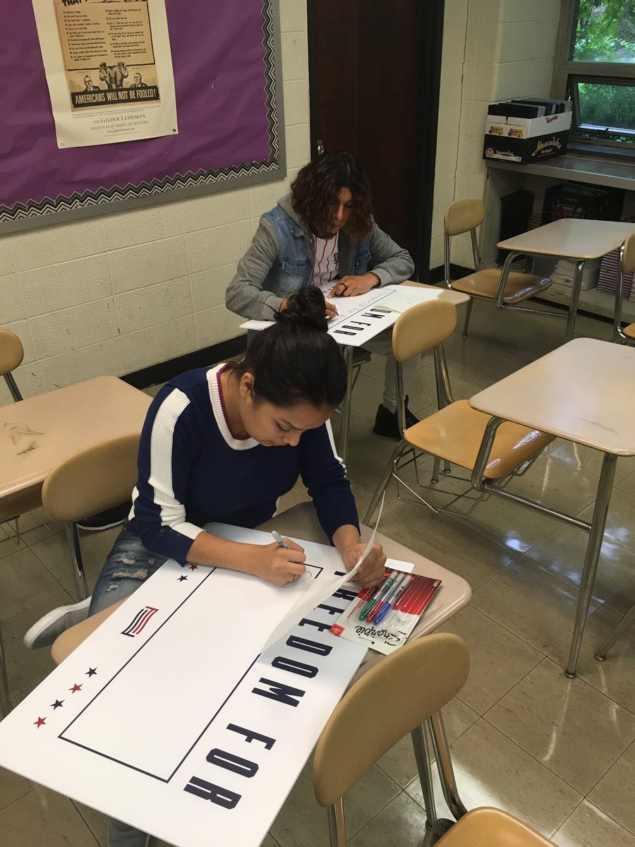 MsHyland12's tweet photo. Students drafting and sharing "Freedom for" signs during history class today @Waltham_History @WHSFamilies https://t.co/sqecpnKAZA
