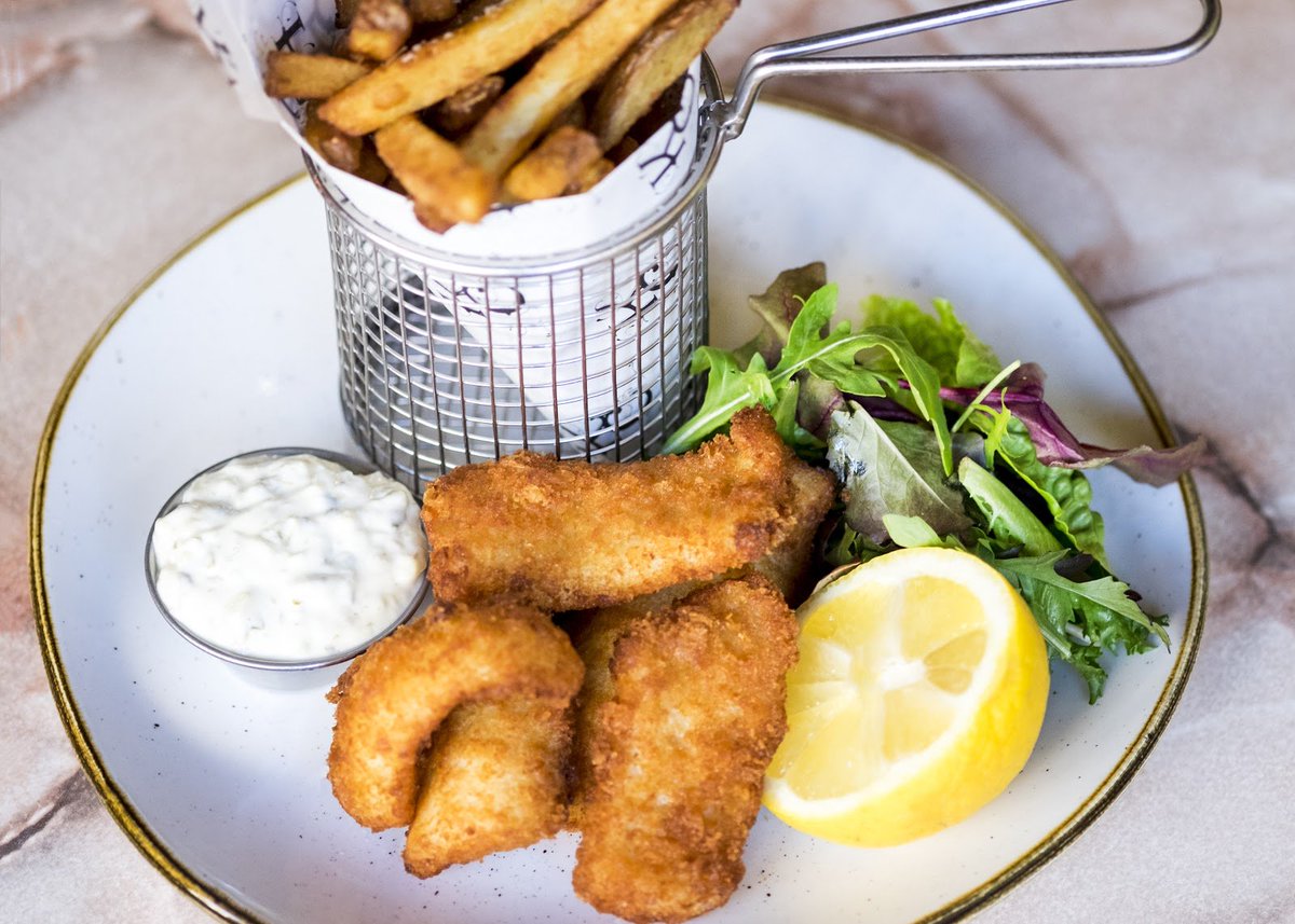 mesarthair's tweet photo. Its Friday, breathe a sigh of relief.

#goujons #solegoujons #fish #fishandchips #food #kelvingrovecafe #finnieston #glasgow https://t.co/uRCXP0Rxvx