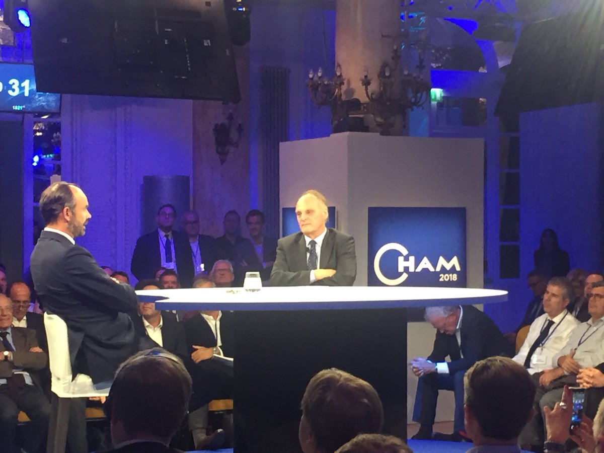 #CHAM2018 
Mr Edouard Philippe et le Pr Guy Vallancien nous livrent avec beaucoup de franchise ( et d’humour!) leurs visions pour notre système de santé à l’horizon  2022.
Télémédecine, rapprochement ville hôpital, gestion... autant de raisons d’y croire... enfin.
