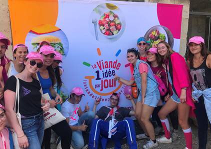 InterbevIDF's tweet photo. Belles photos de votre week-end d’intégration 8&amp;9 sept 👍 notre partenariat et un #BBQ géant @AgroParisTech @BDE_APT #CeuxQuiFontLaViande @Viande1ideeJour @la_viande_fr @PavillonViandes @fed_idf @Interbev_fr https://t.co/TefI2j2gIF
