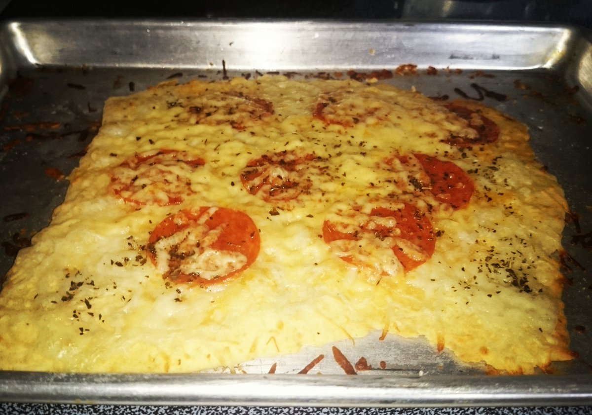 therealbukkit's tweet photo. Made-from-scratch garlic flatbread, with mozzarella, gouda, some pepperoni and dried basil. https://t.co/3mzcTw7Vuo