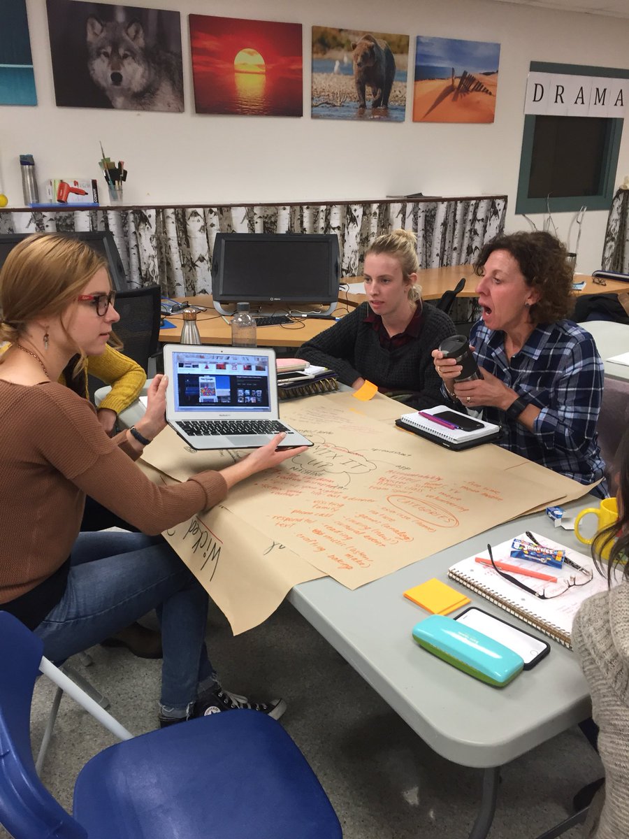 CodedMindsCAN's tweet photo. Gettin’ Messy with Creativity @rvssocial with RVS teachers! Innovation and Creativity collide! What will you create today?? #edgemakers #funnovation #amazingteachers #STEMrocks https://t.co/3vvEBuYbvq