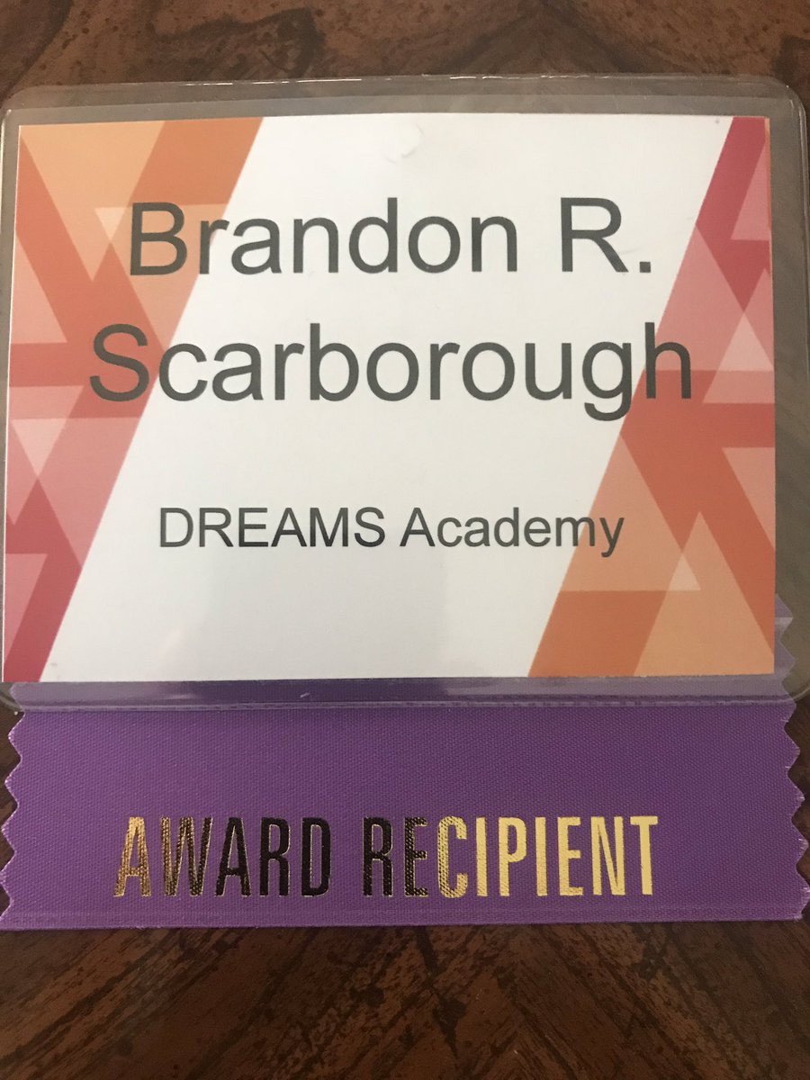 DreamsAcademyUS's tweet photo. Extra gratitude sent to the @GrtAkronChamber for honoring @brich920 with the #30forthefuture award. We honor his commitment to Dreams Academy, the community, and all the young men that we get to serve. Help us keep it going!!! Thank you!!! #dream #akron #honor #youngmen #blessed https://t.co/mRhoy3atOc