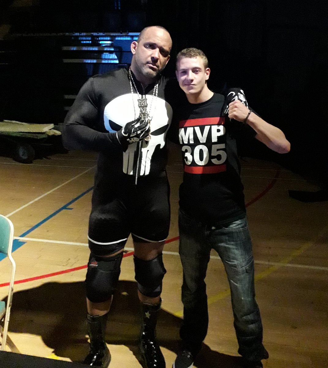 npullman23's tweet photo. Few of my meet and greets from the last @SouthsideWE show I attended! "Adrenaline Rush"  @TerryIsit @The305MVP @mrkenanderson @SeanKustom @XiaBrooksideWWE #wrestling #indiewrestling https://t.co/F8t19IyNV8