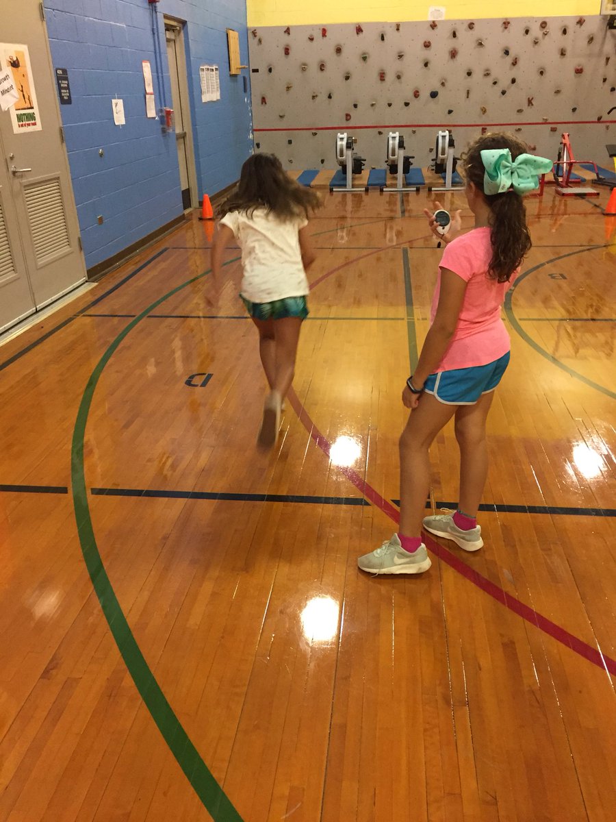 fwesirt's tweet photo. Students in motion stay in motion until collaboration stops!! #4thisfun #beingib #fwesactivateslearning @MrsHansen3 @mrsviolasclass @MsRichardsonRM @MRMRKedu https://t.co/spFhyxczQC