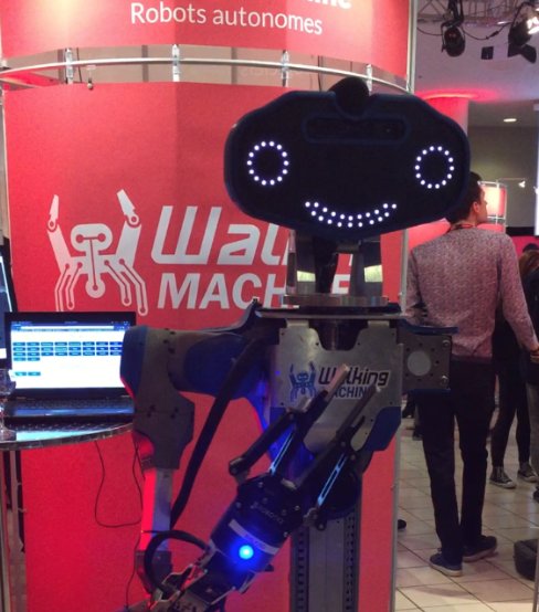 OVHcloud_CA's tweet photo. Super soirée hier pour la fête des clubs de l'@etsmtl . Dites bonjour à Sara, le robot du Club @WM_ETS propulsé par #OVH. Plusieurs clubs très intéressants à découvrir, OVH est fier de soutenir ces étudiants en ingénierie. Pour en savoir plus sur OVH: https://t.co/RljPZsjQUF https://t.co/k4YQ8hVHTf