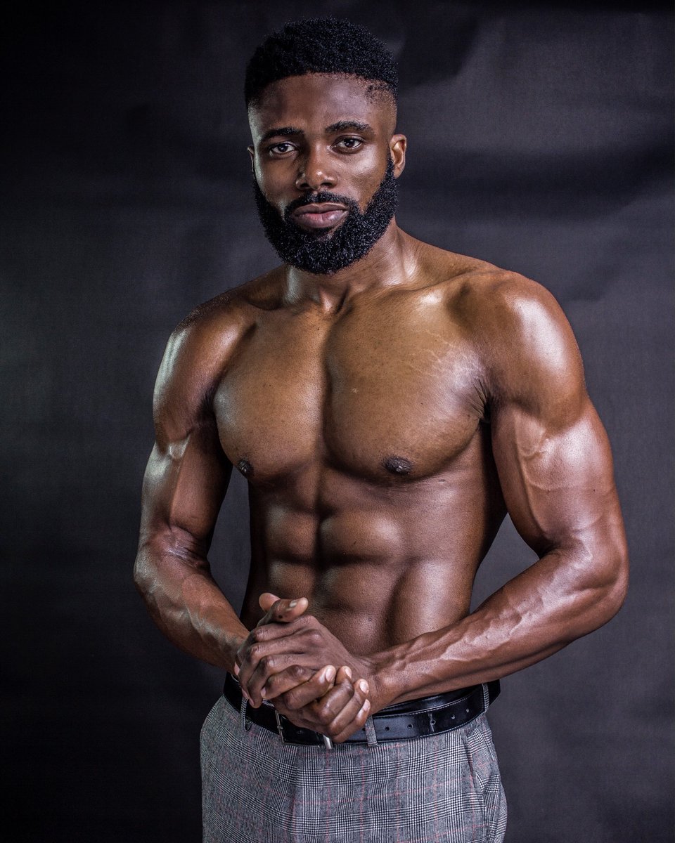 therealkingBAS's tweet photo. My 16 weeks transformation ! https://t.co/F3P8Dmy7OH