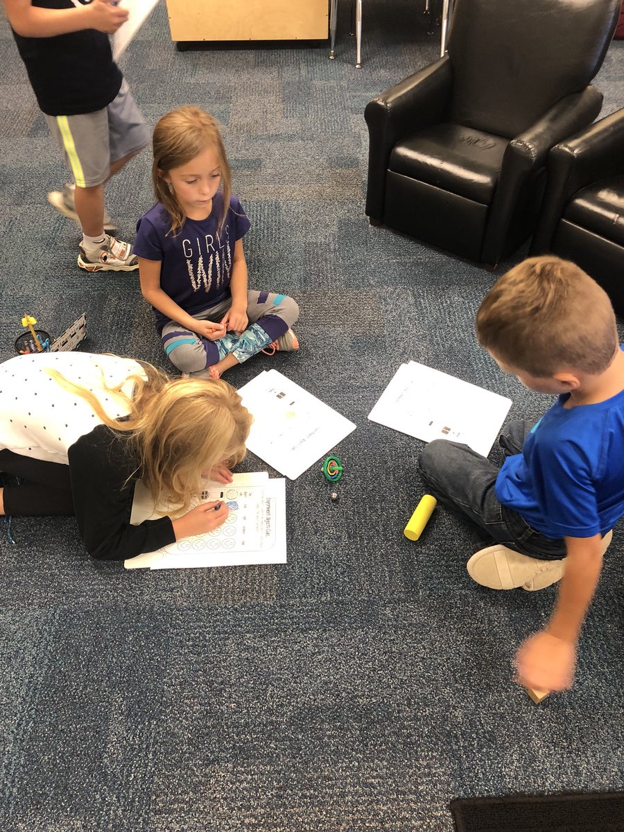 awmo1stgrade's tweet image. Pushes and pulls! #makeitmove #seitz