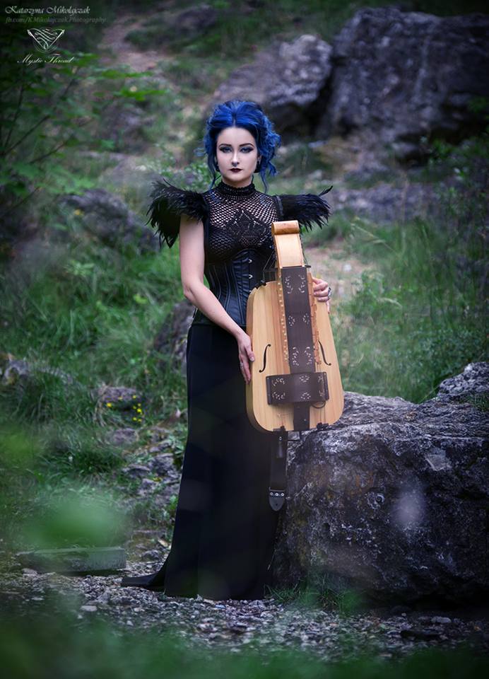 mysticthread's tweet photo. #Black #feather #gothic #victorian #costume #handmade #suspender #shoulderpads #epaulettes by #mysticthread - https://t.co/eS3WBkAHgE / Photographer, Styling #KatarzynaMikołajczakPhotography /Model, mua #AriadnesThread - #NićAriadny https://t.co/DFOksIzAJr