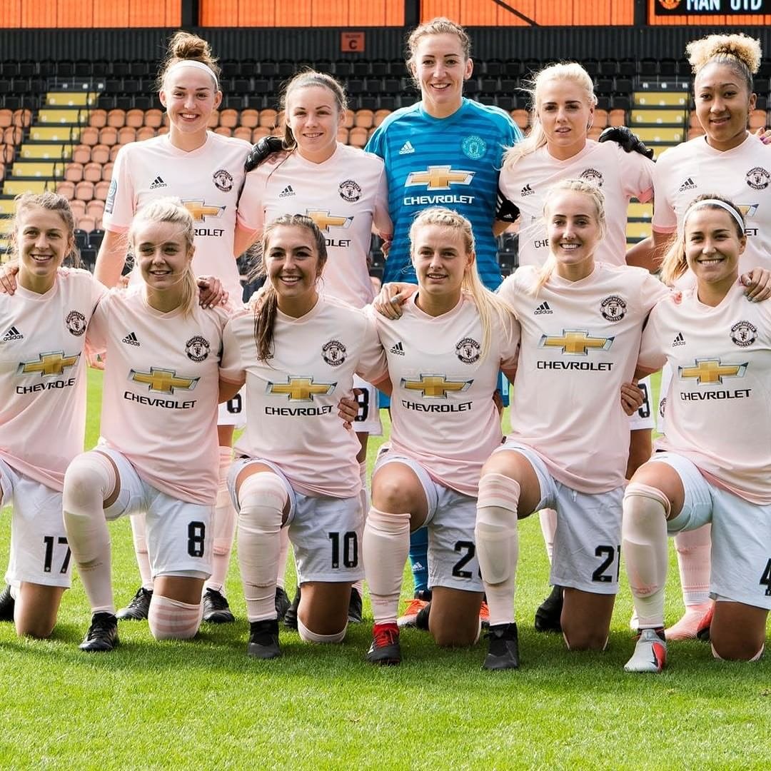 TnTOfficialSC's tweet photo. Always United!
#MUSCbean #keepgrinding #ManchesterUnited #ManUnitedCaribbean #MUWomen #MUFC #RedArmy #RedDevils #ManUnited #ManchesterUtd #FemaleDomination #siosaves #futureisfemale #girlpower #manchesterunitedwomen https://t.co/5sPxkjkzfc