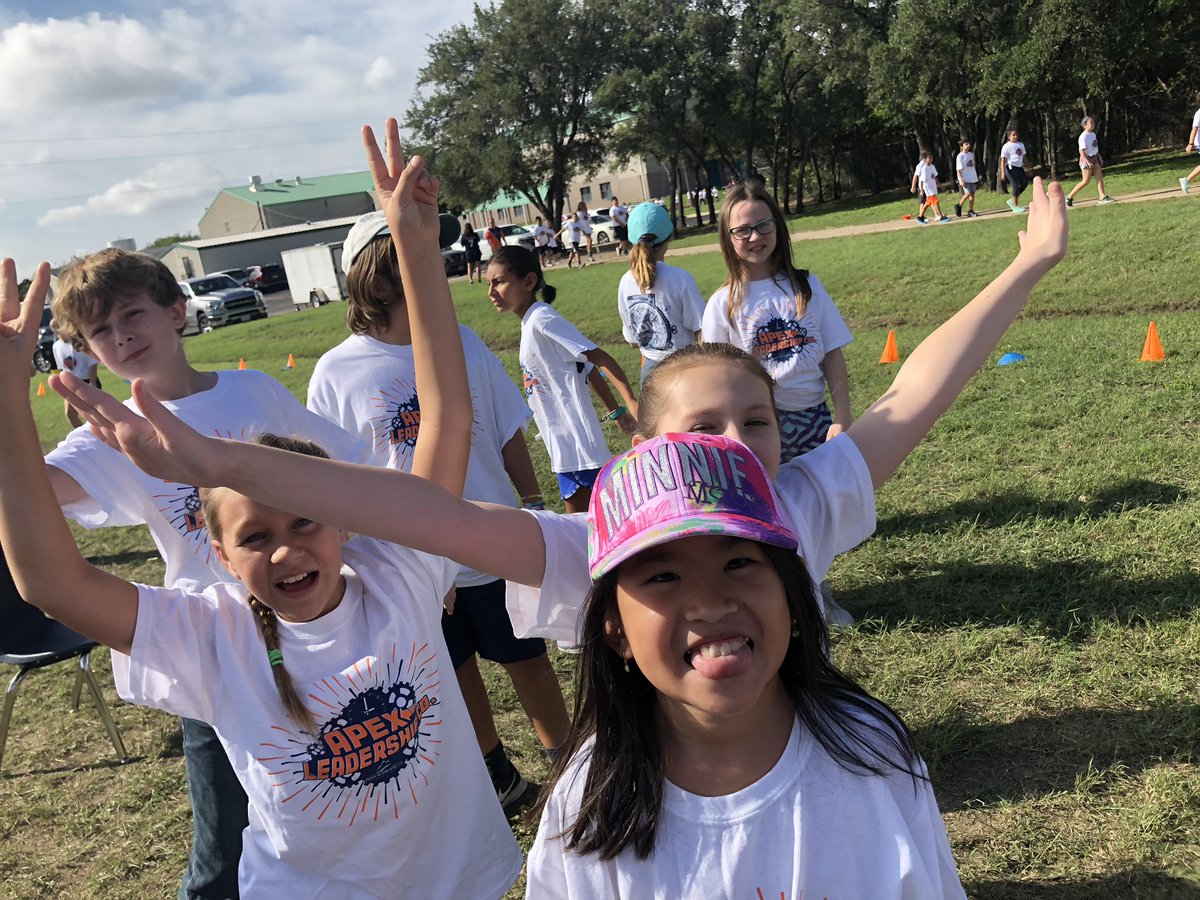 KandeceEmbrey's tweet photo. Bearathon Fun Run! @BHCBears https://t.co/pw7vQed7GH