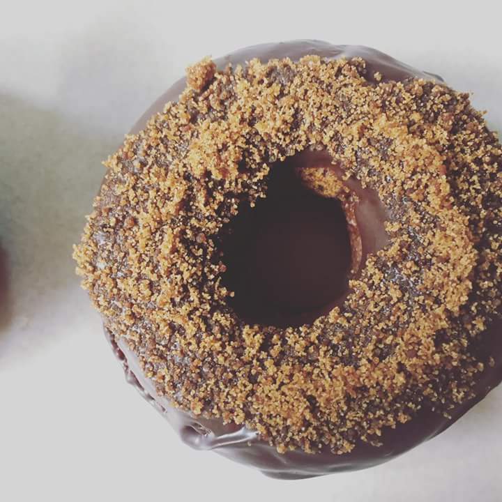 Hoy estamos súper saludables, con estas ricas Donuts Veganas Sin Azúcar y Sin refinados. Visitamos en Irlanda 1881 #huachocopihue #valdiviacl       📲+56977078961 #Donuts #Vegan #veganfood