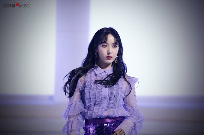 GRFNDSinB's tweet photo. #GFRIEND #신비 #STATIONx0 #Wow_Thing https://t.co/NAhLeor8m3