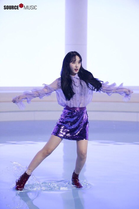 GRFNDSinB's tweet photo. #GFRIEND #신비 #STATIONx0 #Wow_Thing https://t.co/hyZMxr6tOF