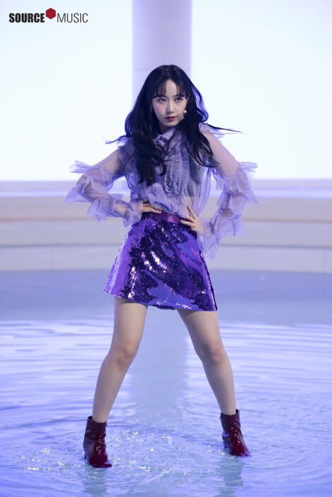 GRFNDSinB's tweet photo. #GFRIEND #신비 #STATIONx0 #Wow_Thing https://t.co/hyZMxr6tOF