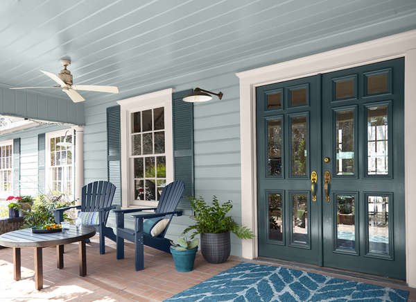 flyerco's tweet photo. Exteriors really make a difference! The color you paint your home can help you get it sold -- get more advice from @BobVila here: https://t.co/Q9DTNRyIEI https://t.co/xXSNg6fNBS