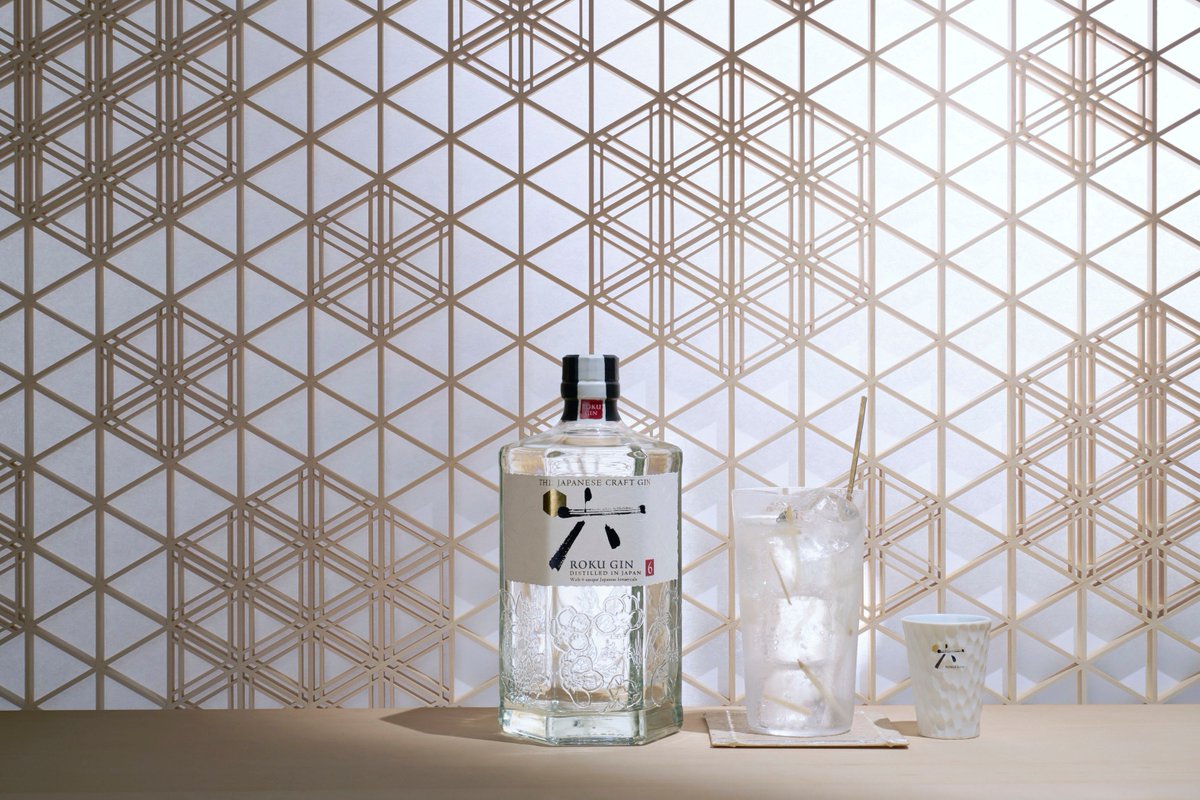 CocktailWeekLDN's tweet photo. Join the team @Shochu_LDN @ROKAcharlottest for a multi-sensorial experience that partners Japanese gin from the House of Suntory for one afternoon only!
https://t.co/fn8fhZ4WdK
#DrinkUpLDN #DrinkUp #LCW18 #LCWROKA https://t.co/BsZ0BvXGFa