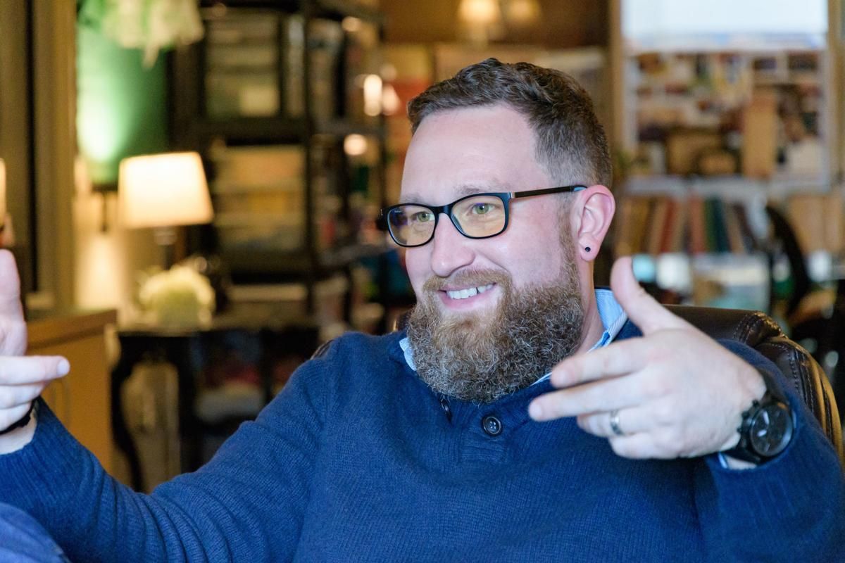 wssda's tweet image. “People first, content second,” he said. “It’s really hard for students to learn things when you haven’t built a relationship with them.” | Teacher&apos;s philosophy of putting students first helped him to state honor buff.ly/2R8t6x5 @_MrHand #WAToY