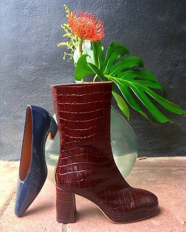 busstopboutique's tweet photo. Join us tonight 5-8pm for #4thFriday #fabricrow 15% OFF #autumn #shoes #boots #AW18 styles like @miistashoes @Fabric_Row @officialsouthst https://t.co/U3Q9nUSeer