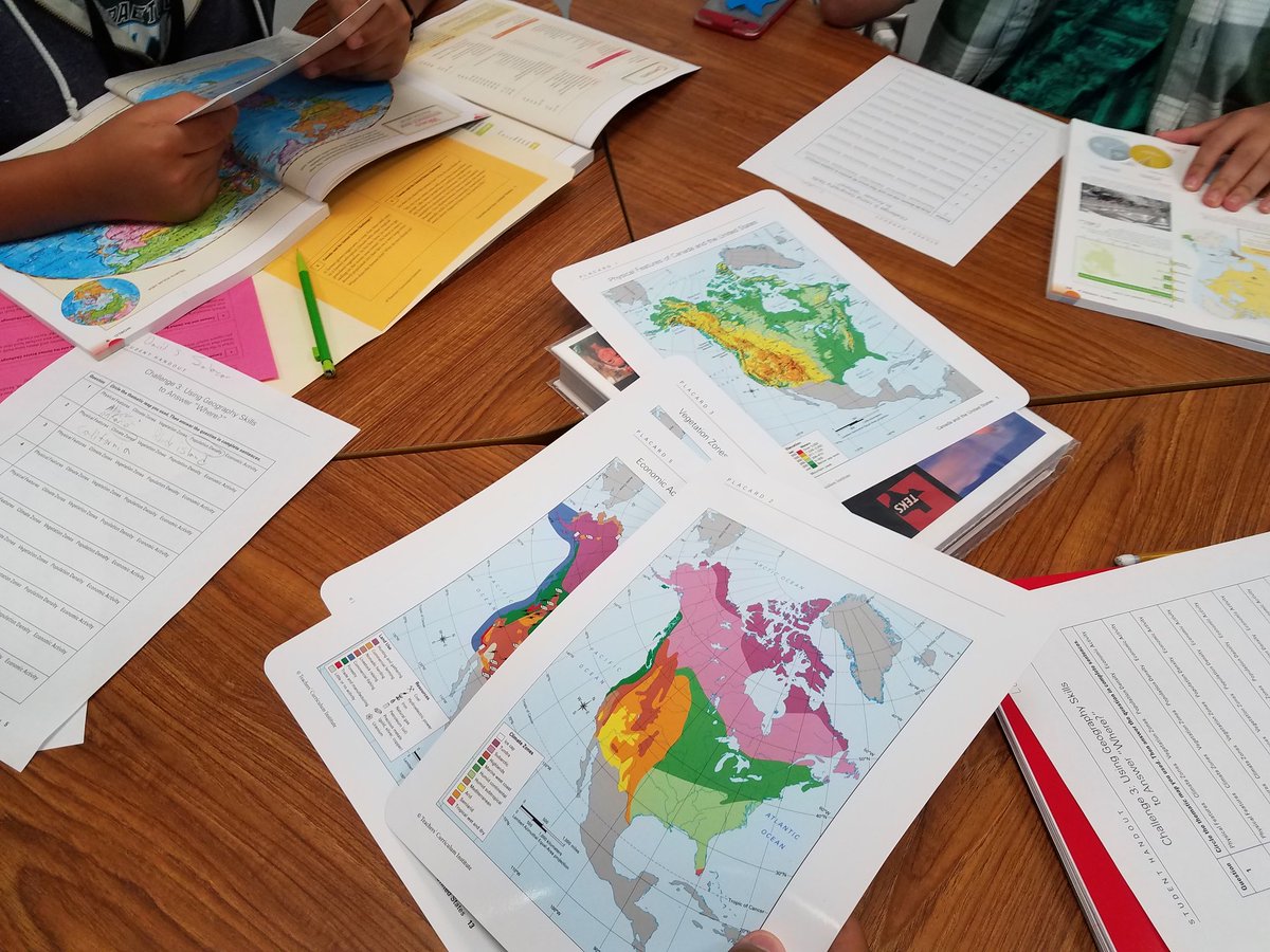 MsEmilyEElliott's tweet photo. US-Canada Mapping Lab today in #WGEO @PaetowHS @gonz5307  @PaetowVball @Paetow_BSBL #powerzone #studentcentered #mapanalysis #100percentengaged https://t.co/sKxP0bgjw2