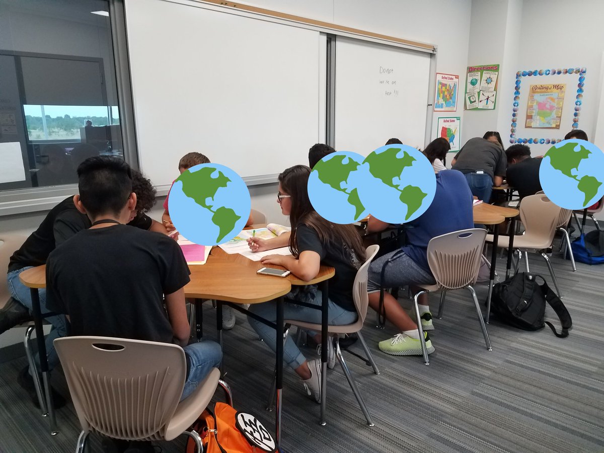 MsEmilyEElliott's tweet photo. US-Canada Mapping Lab today in #WGEO @PaetowHS @gonz5307  @PaetowVball @Paetow_BSBL #powerzone #studentcentered #mapanalysis #100percentengaged https://t.co/sKxP0bgjw2