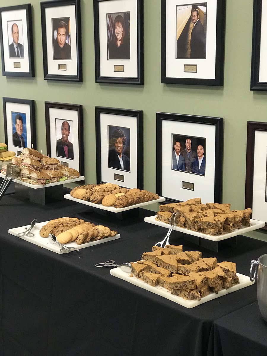 HudsonEDC's tweet photo. Need a Friday afternoon pick me up? Come on over to the 2nd Floor of Culinary Conference Center for Census Bureau Data Tools- Hands-on Exercises beginning at 2 pm! #WeAreHudson #SHCCNJ #HC3Fall2018 https://t.co/uOfe2CABLY