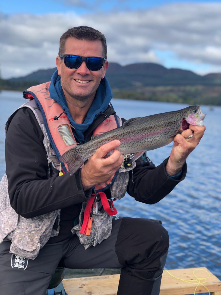FliesFlash's tweet photo. A great day on Scotland’s Lake of Mentieth. This cracker, and 4 more fell to a Ginger Midas dry fly. #lakeofmentieth #flyfishing #troutfishing #rainbowtrout #flashattackflies https://t.co/AvVKrMsO5p