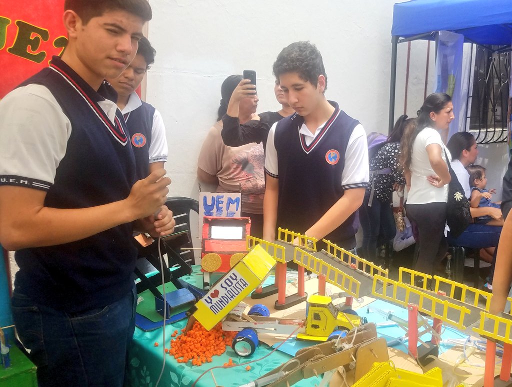 EducacionZ8_Ec tweet picture