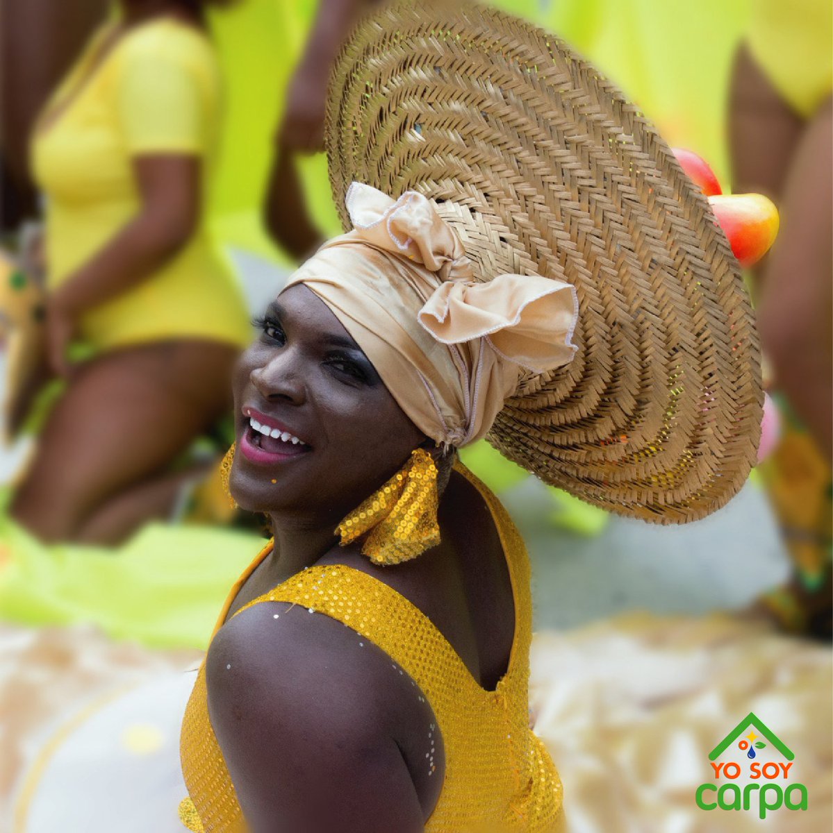 programacarpa's tweet photo. En #YoSoyCarpa nos maravillamos con el desfile del barrio El Silencio, una muestra de las raíces de la tradición africana que nos regala las fiestas de #SanPacho2018 🎊
•
•
#Quibdó #QueVivaLaFiesta #Alboraditas2018 https://t.co/o618HHpe69