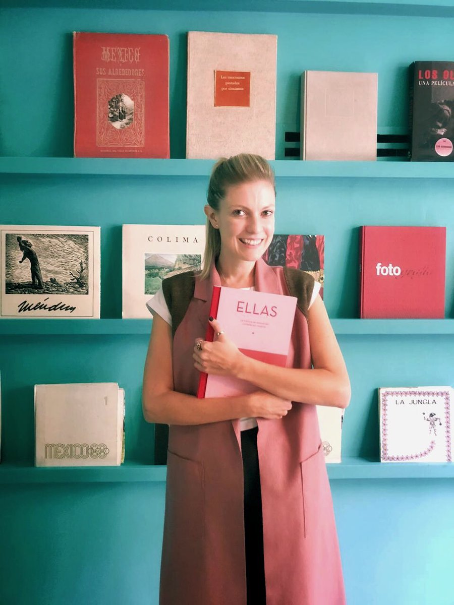 anavictoriaga's tweet photo. Les presento a mi nuevo bebé. #ELLAS es mi primer libro. Pretende mover, inspirar y guiar a mujeres a emprender. A partir del 1 de Noviembre estará a la venta (Detalles más adelante)! https://t.co/FnJQX6MMZX