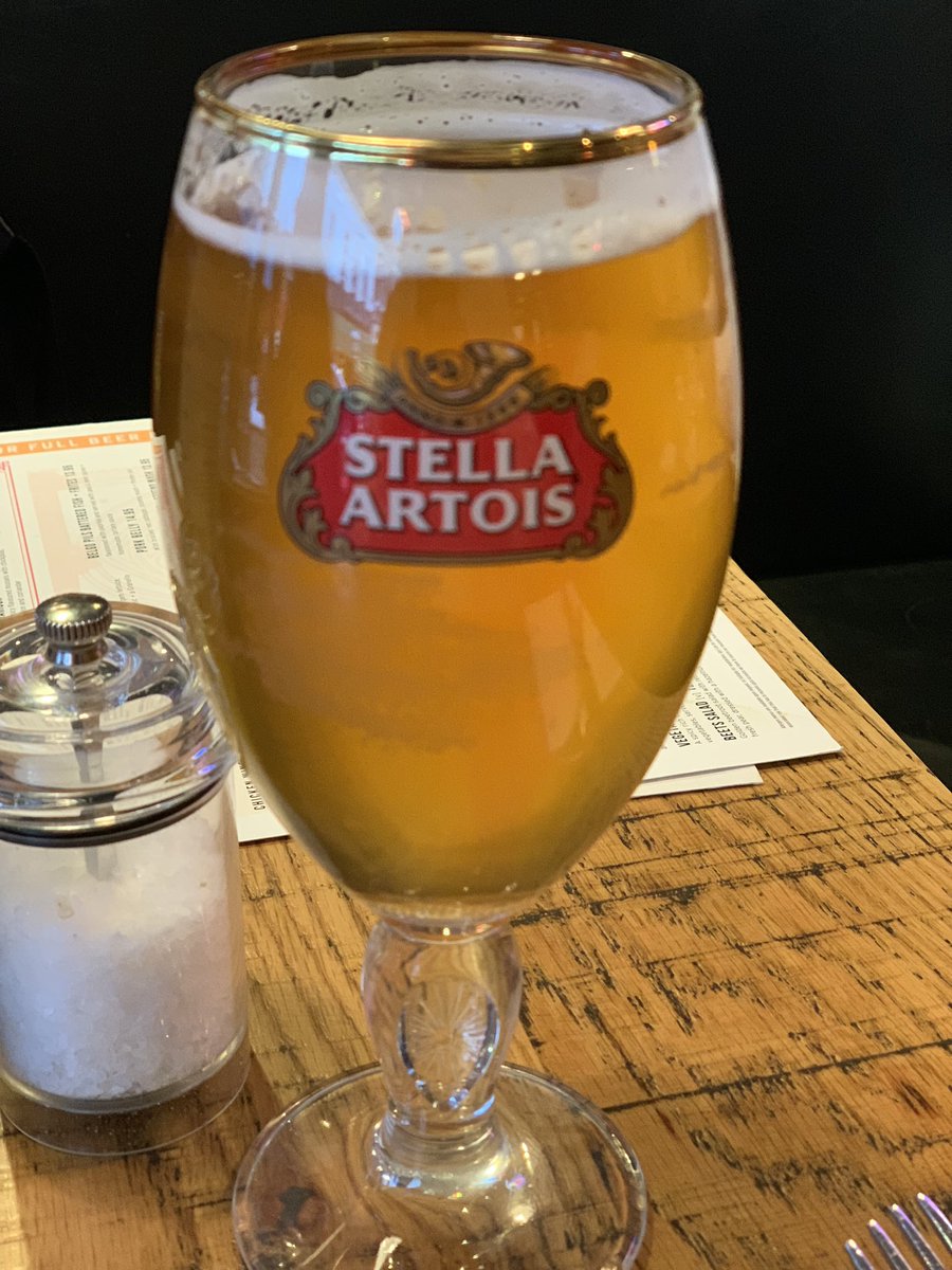 DonIorio's tweet photo. Friday evening in London... sounds like a good time for a Pint and a Show. #Aladdin at Prince Edwards Theater ...... missing you @tenrtenmmi ....@LTETRAVEL1 @donnieiorio https://t.co/e5PhhG7OKh