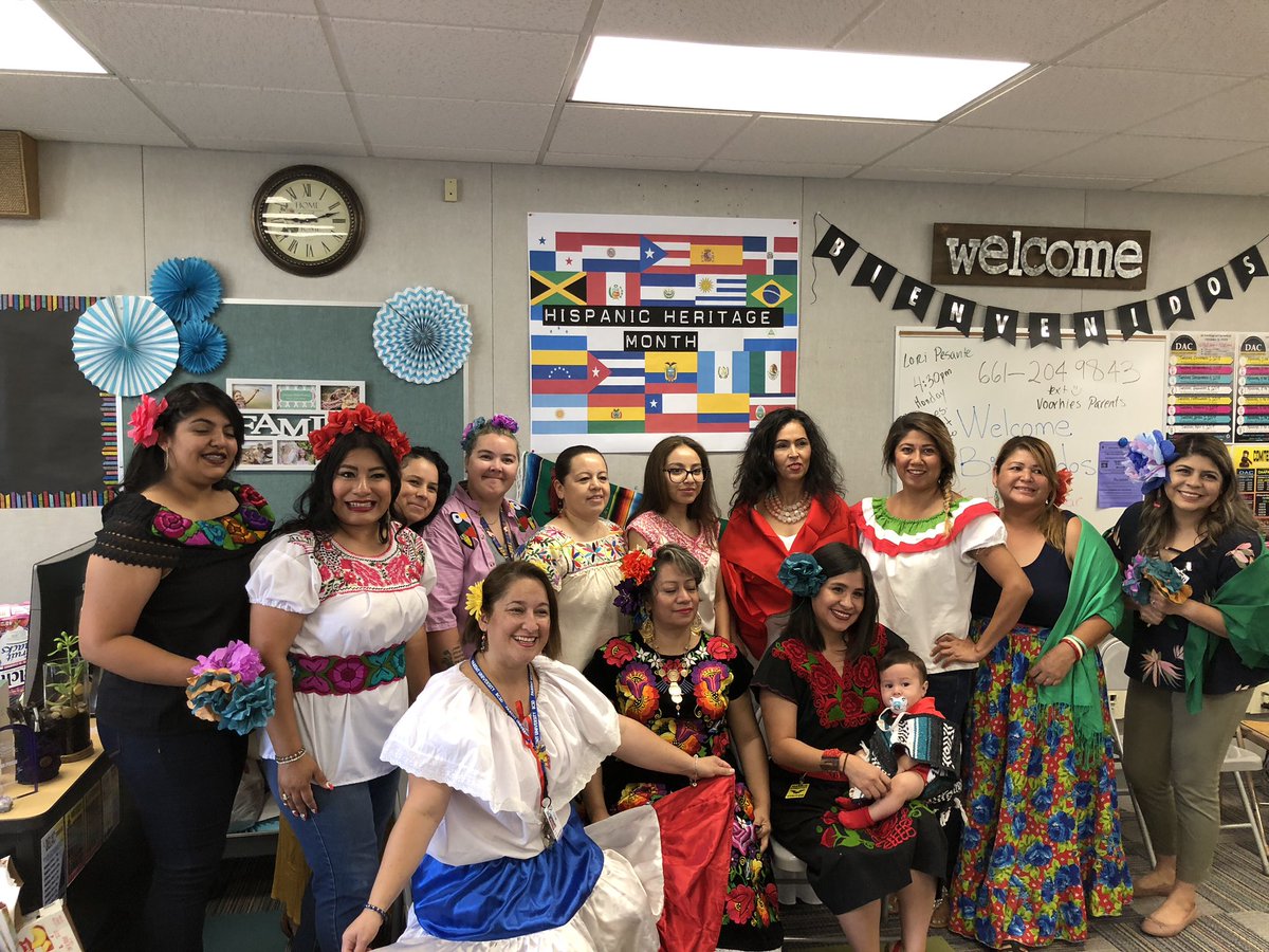 Harrisbooster's tweet photo. Parents had a rockin good time at Parent Cafe. Thank you to Lori from Vorhees Elementary for coming out to spread the word of Duel Immersion. Thank you to all the FACEes that came out to support. #TeamBCSD #teamFACE #harrishawks #hawksnest @LauraPradoDuran @BcsdFace @jsillas14 https://t.co/FA1BTVHfmM