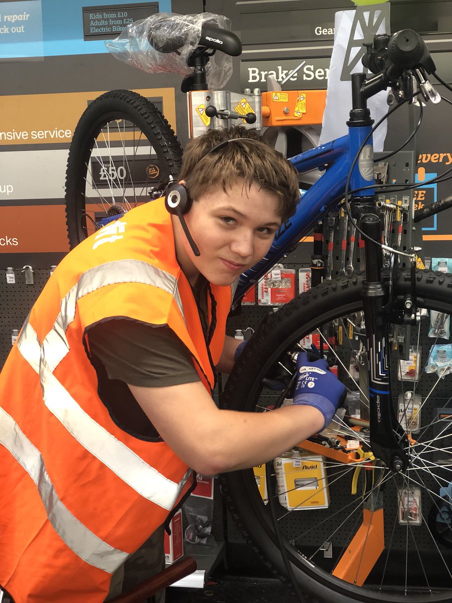 Downland_School's tweet photo. Couldn’t be any prouder of our year 11’s, they all have had a successful work placement! Well done boys 👍🏻 https://t.co/pqGrsmInNM