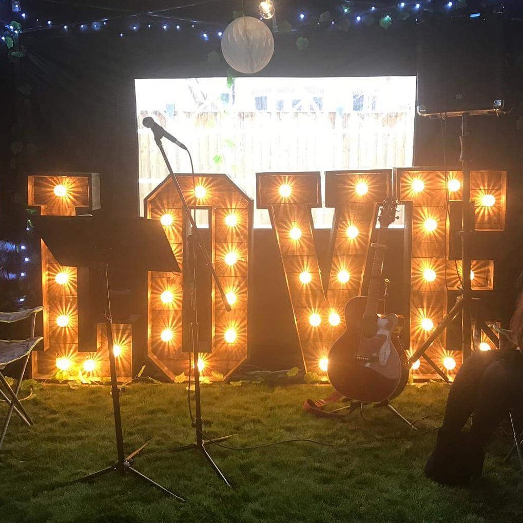 KmsWeddingHire's tweet photo. #Thankyou to Lauren for the lovely #photo of our #rustic #lovelights at her recent #engagement #party
#love #lightupletters #letterlights #rusticwedding #barn #barnweddings #rusticlights #vintagewedding #vintage #loveletters #engaged #engagementparty https://t.co/aeJeL3PcP8