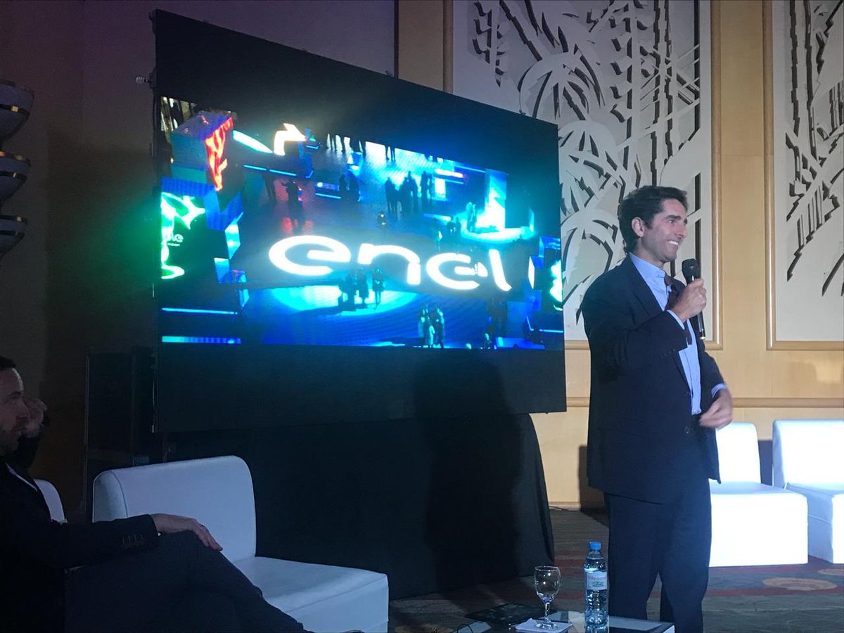 EnelArgentina's tweet photo. 🚲🏎
Nuestros colegas de #EnelX participan del encuentro que organiza @transfiere_arg Foro Interamericano de Tecnología e Innovación, que se realiza en nuestro país, y para nosotros, que desarrollamos tecnología en el sector energético, es primordial estar acá. 
@nmelchiotti https://t.co/5ykiRieZX7