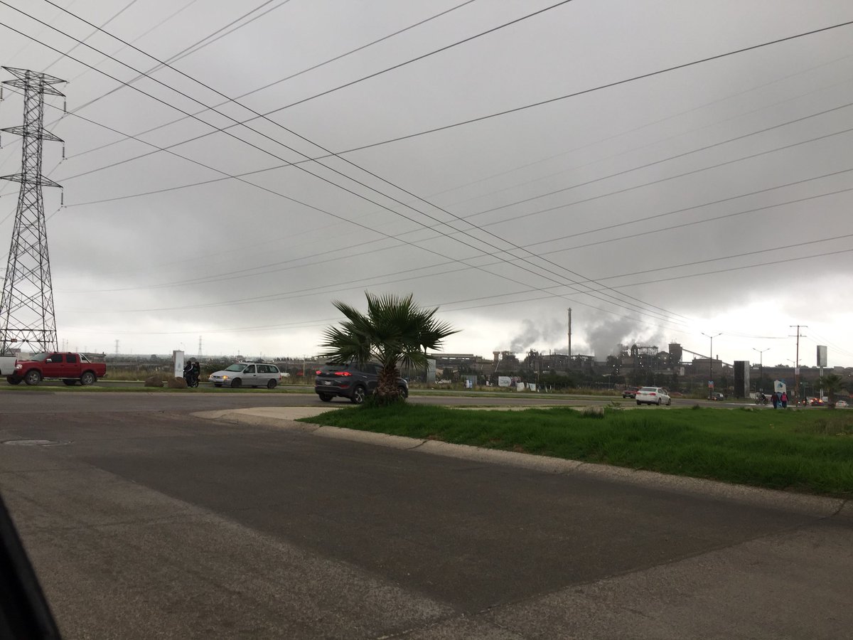 BrujiniMA's tweet photo. Casi no están contaminado San Luis @GMexico_oficial https://t.co/OJtySt3YeF