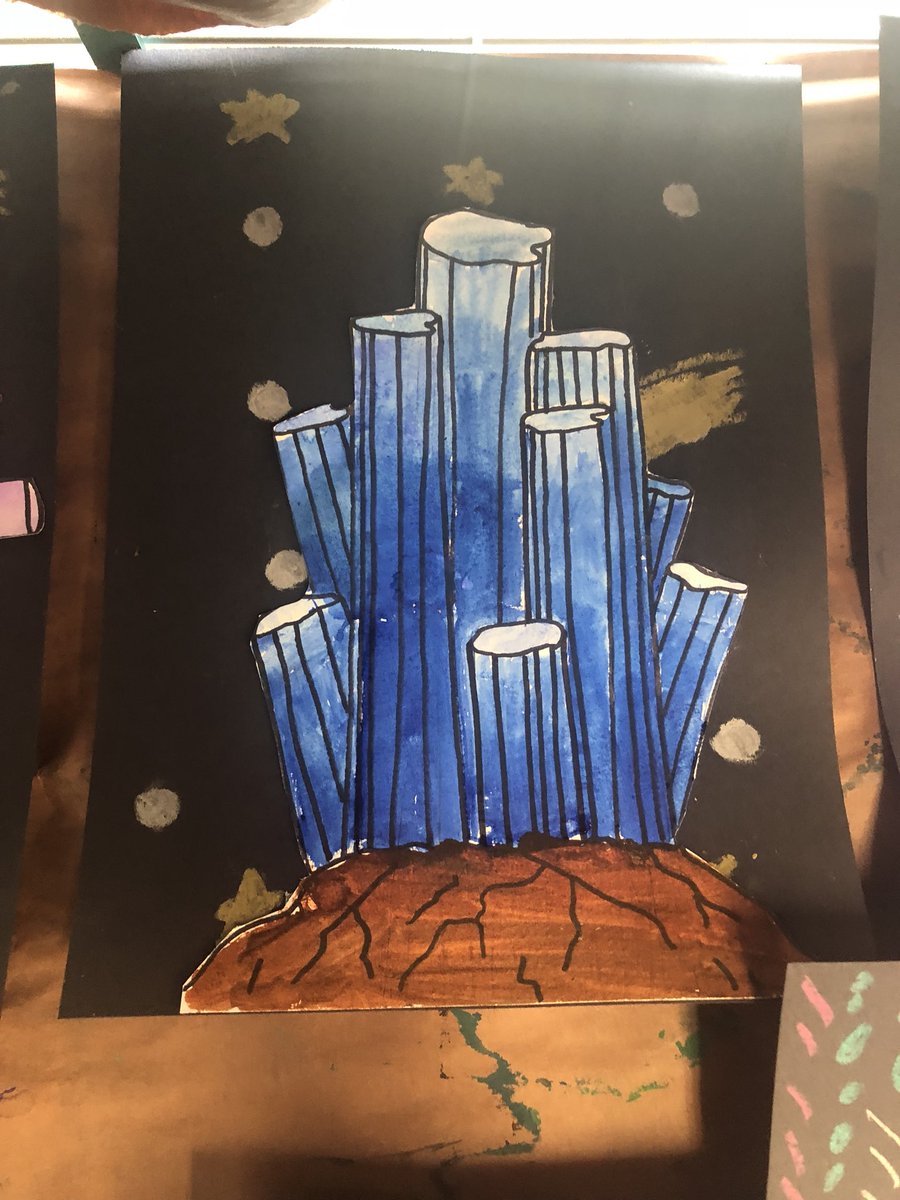 MsSullivanArt's tweet photo. 4th grade went crazy for crystals demonstating form and value! @HamiltonHawks82 https://t.co/2u0gMIBqsr