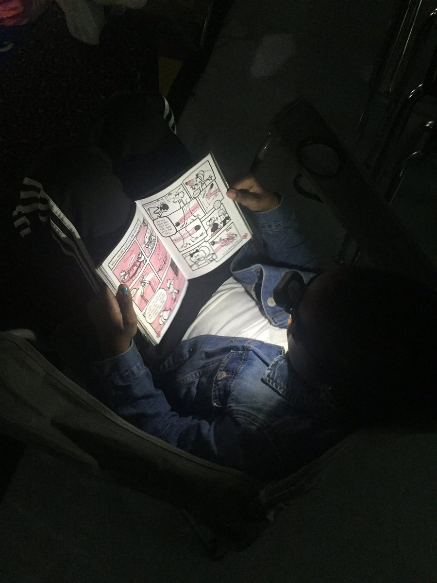 Robinson6Ela's tweet photo. @lees_eagles Mrs. Robinson’s 3rd graders earned enough PAT points this month for our 1st Flashlight Friday:) https://t.co/auo7LwUJJP