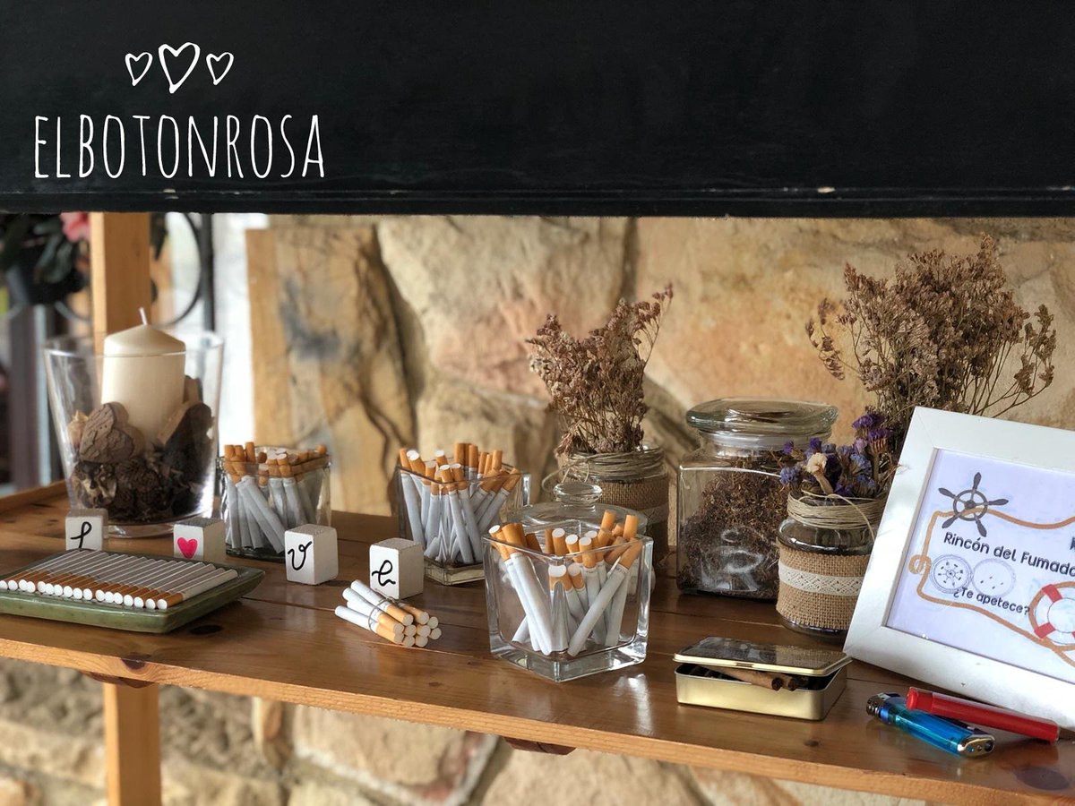 retrocaravan_br's tweet photo. Cuando los invitados a una #NoBoda hacen regalos sorpresa y cuentan con nosotras es 😍
#ElBotonRosa #LaBodaDeReyesyJavi #NosGustanLasSorpresas #BodasBoton #ViernesDeBoda #BodasEnAsturias #BodasEnOtoño #BodasDeOtoño #BodasPequeñas #RinconDelVicio #RinconDelFumador #CigarCorner https://t.co/MzGKM61Xxb