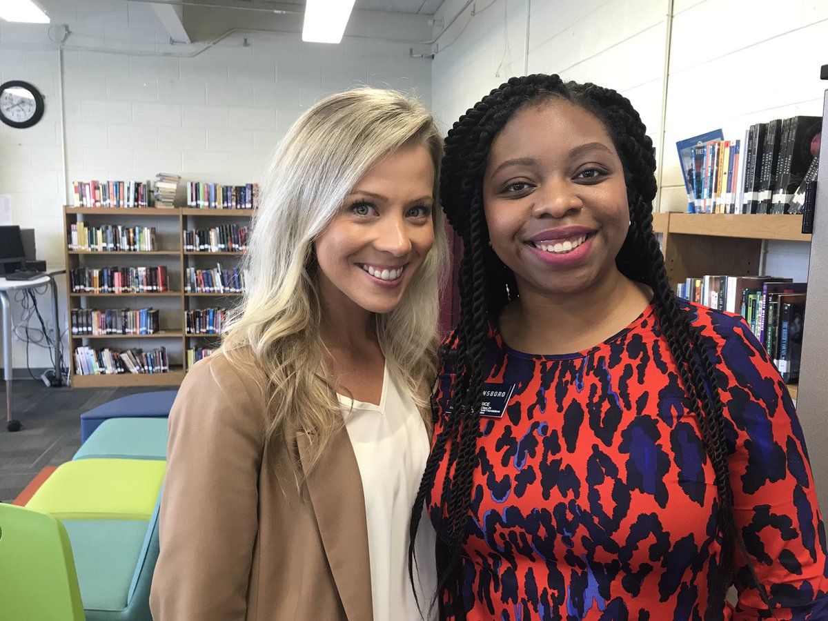 LeadingwithLiv's tweet photo. Hey #ALSBULLDOGS, guess who I got to spend time with today?? Ms. Kearney!! #ncpfp https://t.co/sVi0HKOmSQ