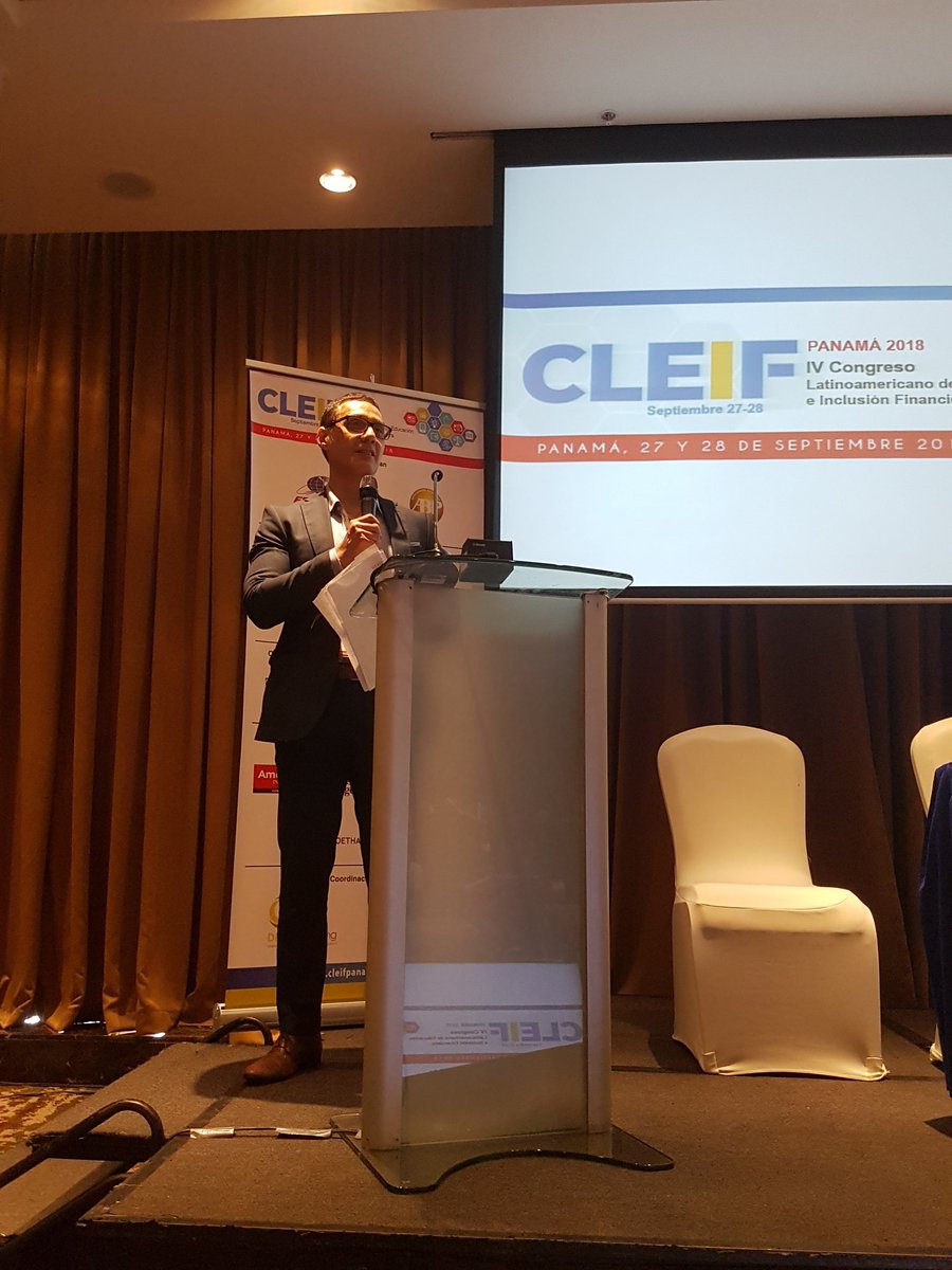 jorgearturosaza's tweet photo. Transdisciplinareidad como mecanismo de abordaje a la realidad. Psicoeconomía expone @FamArrunategui #CLEIF2018 @FelabanOnline https://t.co/vTAPjG7nYz
