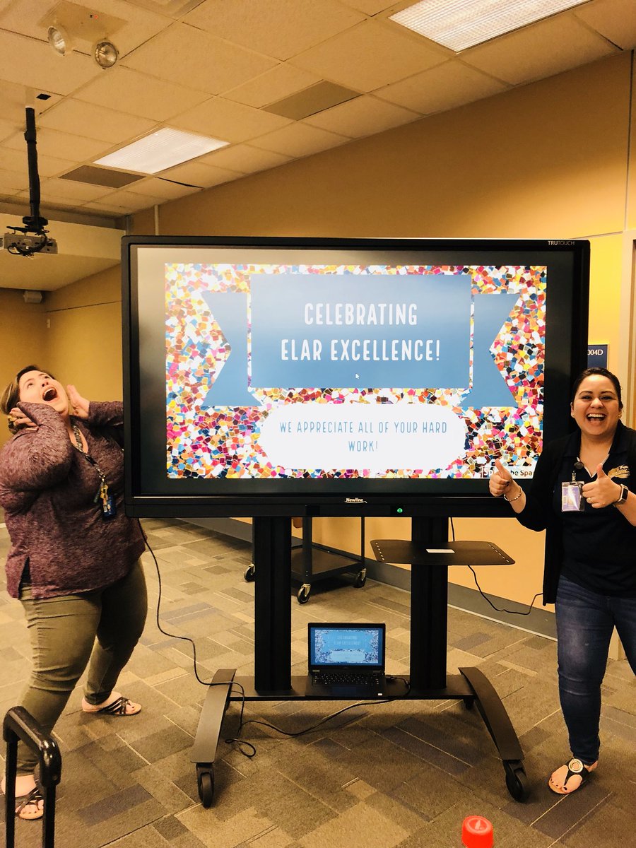 DZ_Library's tweet photo. Celebrating our ELAR distinction with a lunch! #6Distinctions #hawksome @deZavalaMS https://t.co/dM5oEznoEO