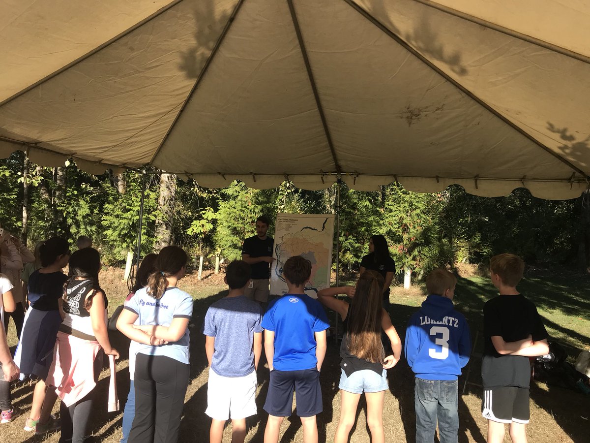 MrsThomas_Math's tweet photo. A STEMtastic day with SC, HD &amp; SJA 4th graders at the 2018 Columbia River Watershed Festival! #STEM  @lsteig26 https://t.co/J7rna7shhD