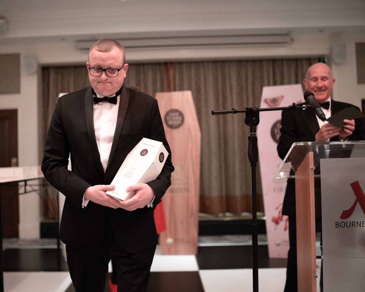 GuyElliotRepat's tweet photo. Good Funeral Awards 2018 Official Photos. @FuneralAwards18 #Funeral #Repatriation #PrivateAmbulance #MrFuneralScotland #MrScotland https://t.co/4gvaG9Ri9S
