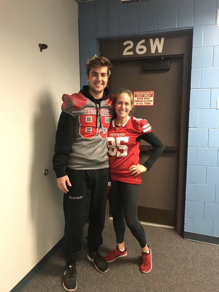 Awesome surprise &amp; honor to wear #85 today. Thanks for the nice note, too! #MWHSPride #westonkapride