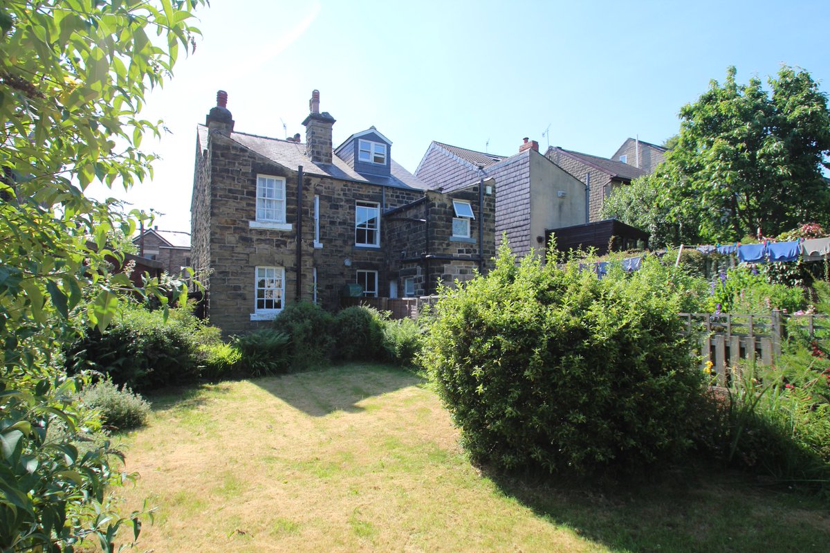 Stone built, two double bedroom, semi detached property. Requiring modernisation this property is ideal for anyone wanting to develop and create a lovely family home!
Contact our office to view on 0114 2834050
#forsale #semidetached #stonebuilt #familyhome #project #makeityourown
